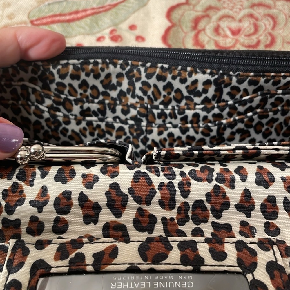 Mundi Black Crackled Leather Animal Print Compartmentalization Clutch Wristlet - Picture 7 of 10
